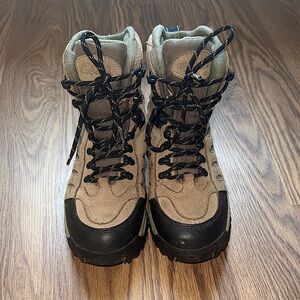 Women’s Cabela's Tan and Black Thinsulate Ultra Insulated Boots